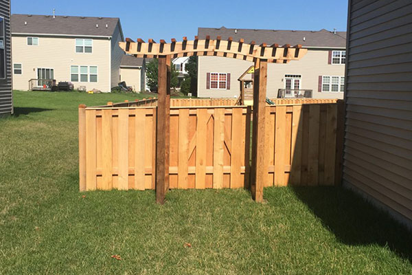 Vinyl and wood fencing, Chicago, IL